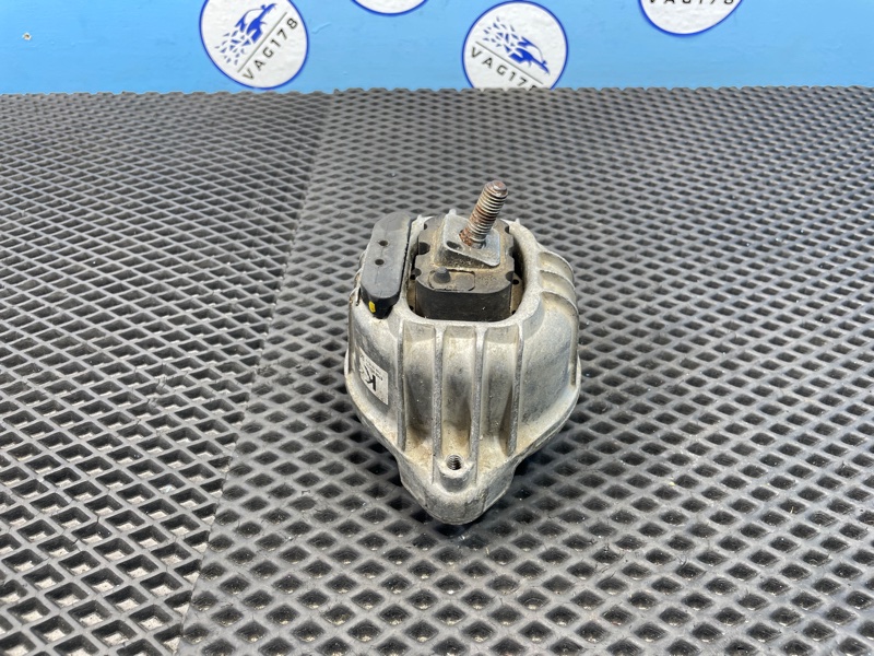 Опора двигателя, 1000 рублей, Санкт-Петербург