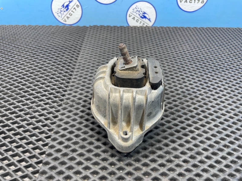 Опора двигателя, 1000 рублей, Санкт-Петербург