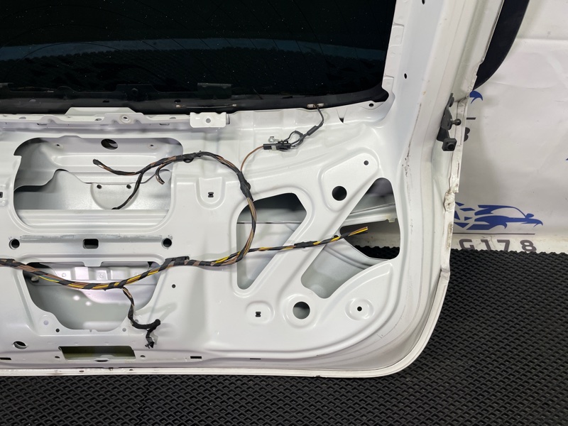 Дверь багажника, 12000 рублей, Санкт-Петербург