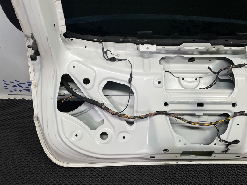 Дверь багажника, 12000 рублей, Санкт-Петербург