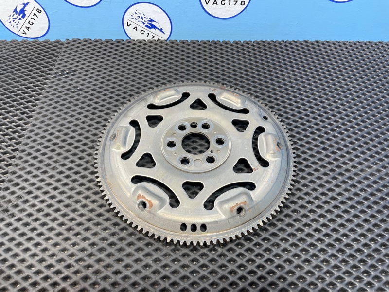 Маховик, 1500 рублей, Санкт-Петербург