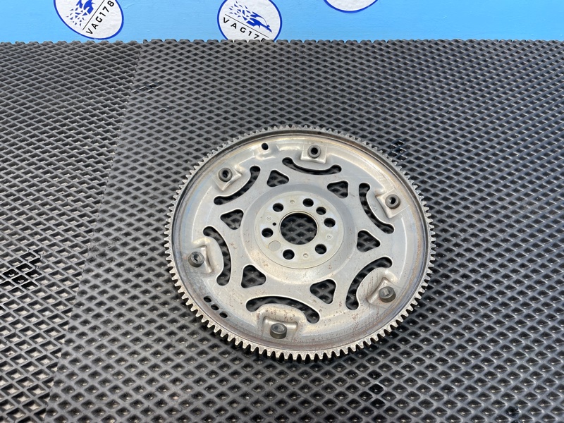 Маховик, 1500 рублей, Санкт-Петербург