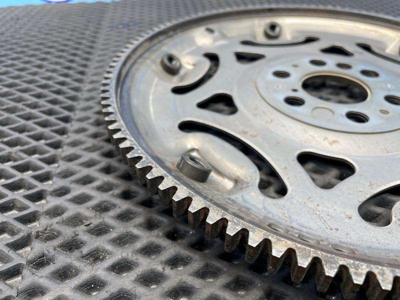 Маховик, 1500 рублей, Санкт-Петербург