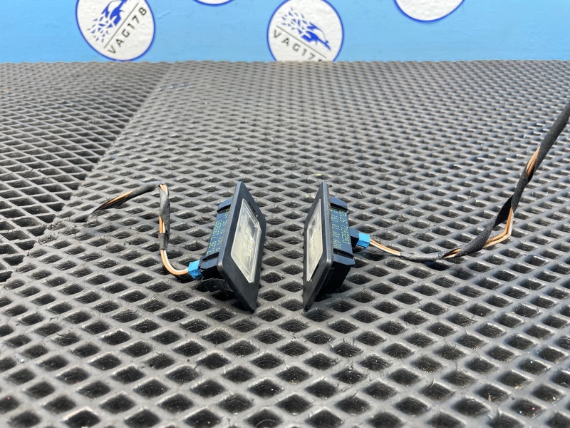 Фонарь подсветки номера, 1000 рублей, Санкт-Петербург