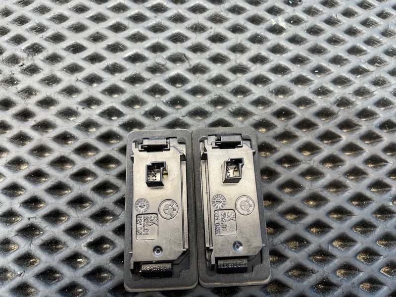 Фонарь подсветки номера, 1000 рублей, Санкт-Петербург