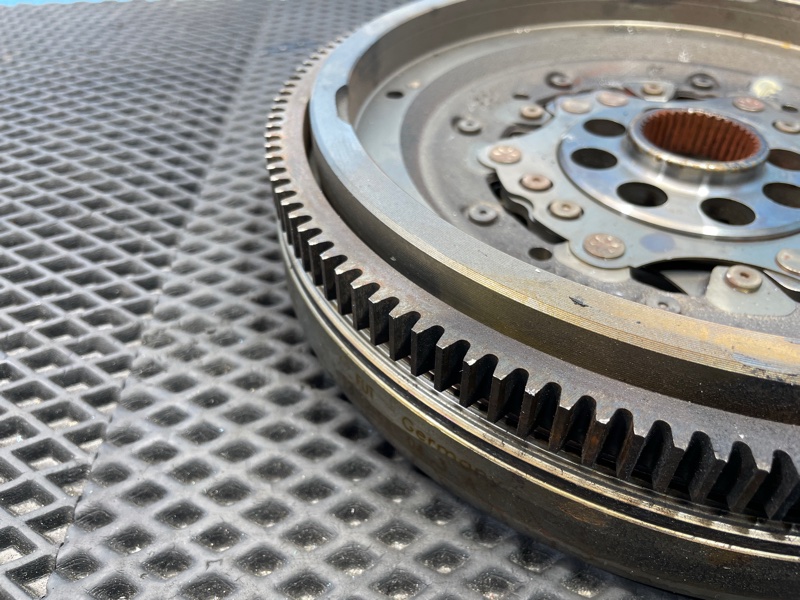 Маховик, 10000 рублей, Санкт-Петербург