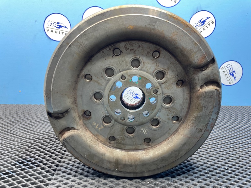 Маховик, 10000 рублей, Санкт-Петербург