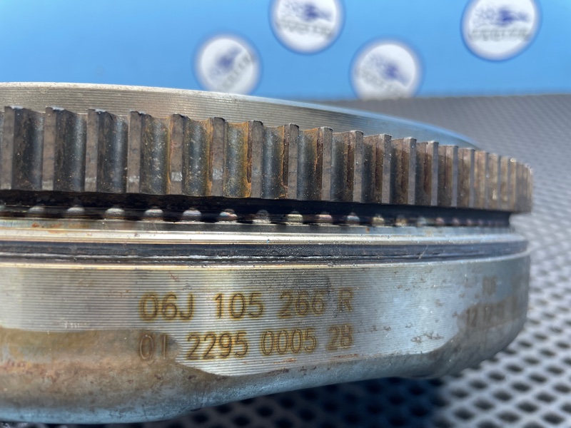 Маховик, 10000 рублей, Санкт-Петербург