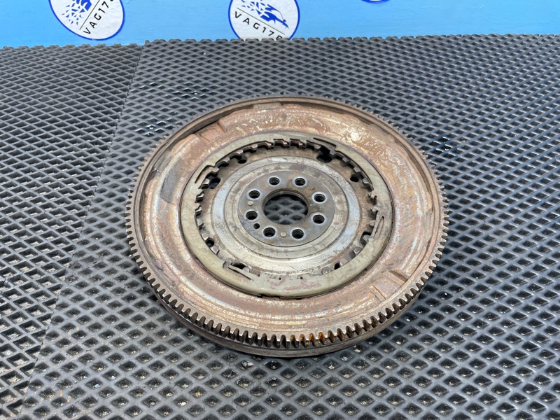 Маховик, 10000 рублей, Санкт-Петербург