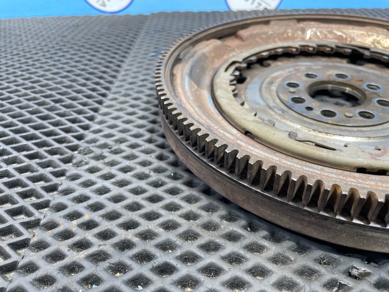 Маховик, 10000 рублей, Санкт-Петербург