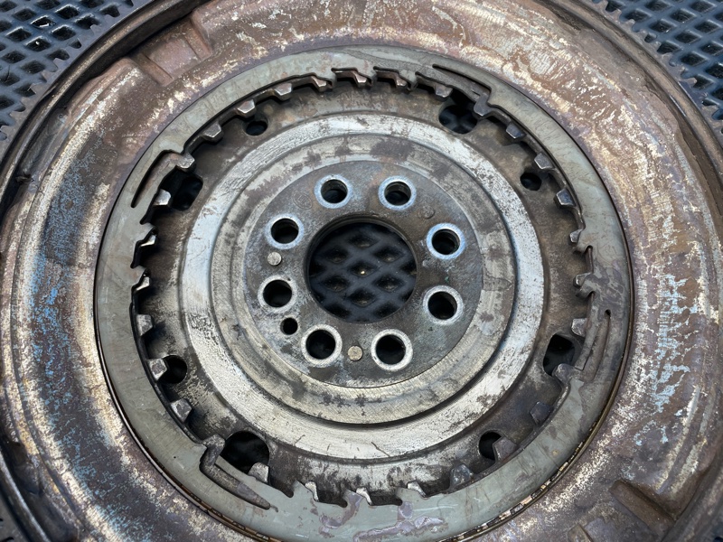 Маховик, 10000 рублей, Санкт-Петербург