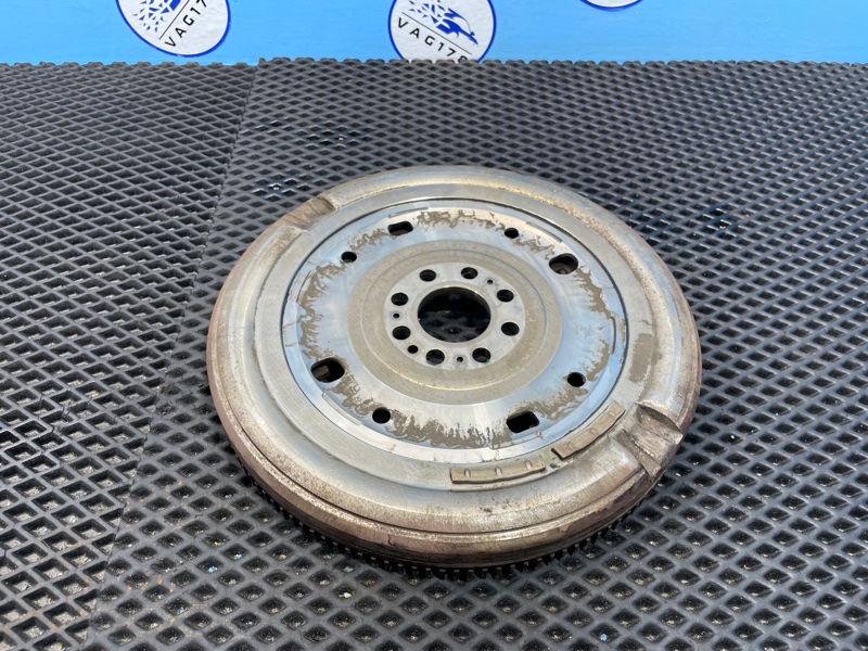 Маховик, 10000 рублей, Санкт-Петербург