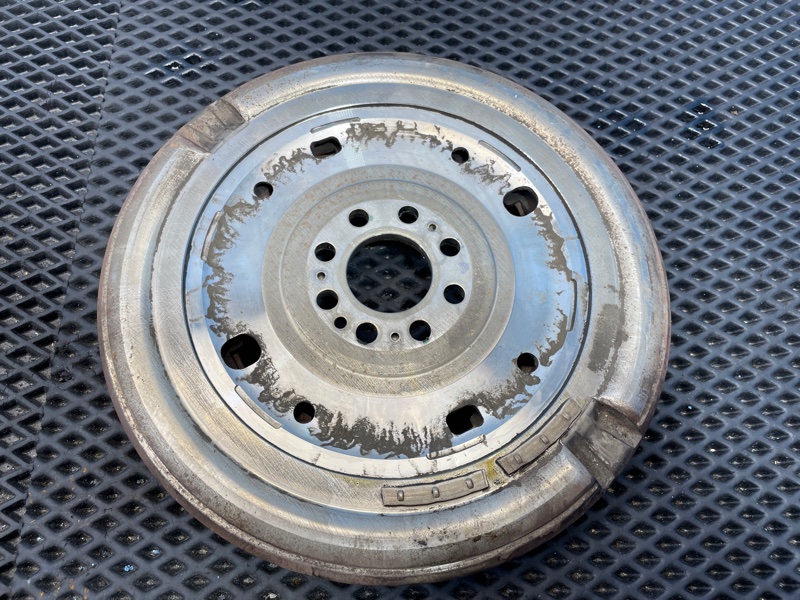 Маховик, 10000 рублей, Санкт-Петербург