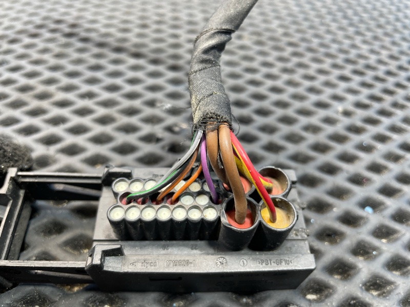 Разъем, 2000 рублей, Санкт-Петербург