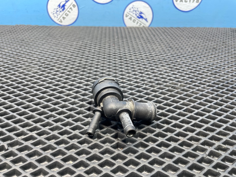 Фланец системы охлаждения, 1000 рублей, Санкт-Петербург