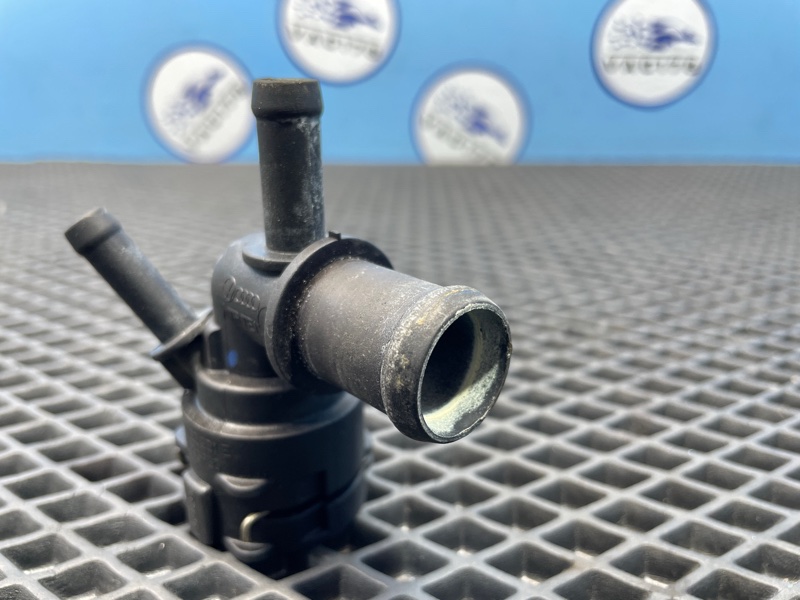 Фланец системы охлаждения, 1000 рублей, Санкт-Петербург