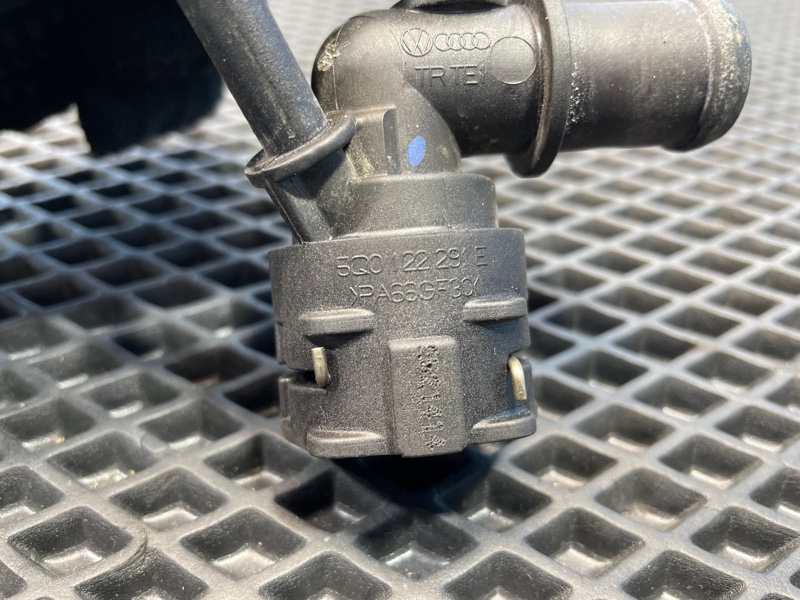 Фланец системы охлаждения, 1000 рублей, Санкт-Петербург