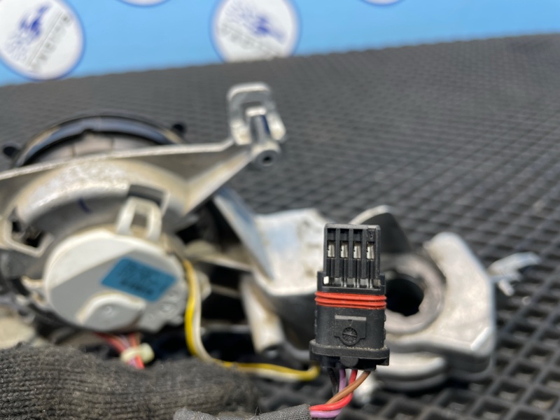 Мотор зеркала, 2000 рублей, Санкт-Петербург