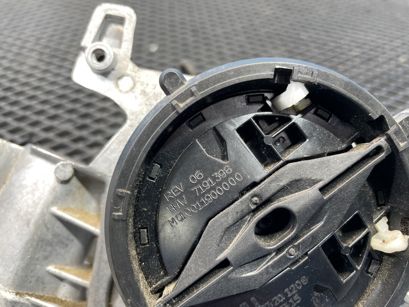 Мотор зеркала, 2000 рублей, Санкт-Петербург