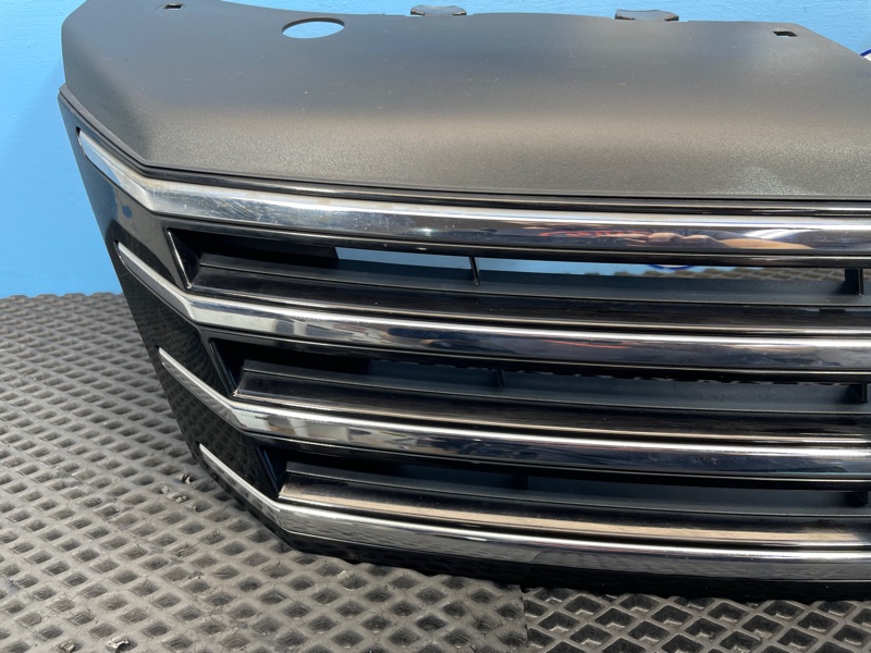 Решетка радиатора, 15000 рублей, Санкт-Петербург