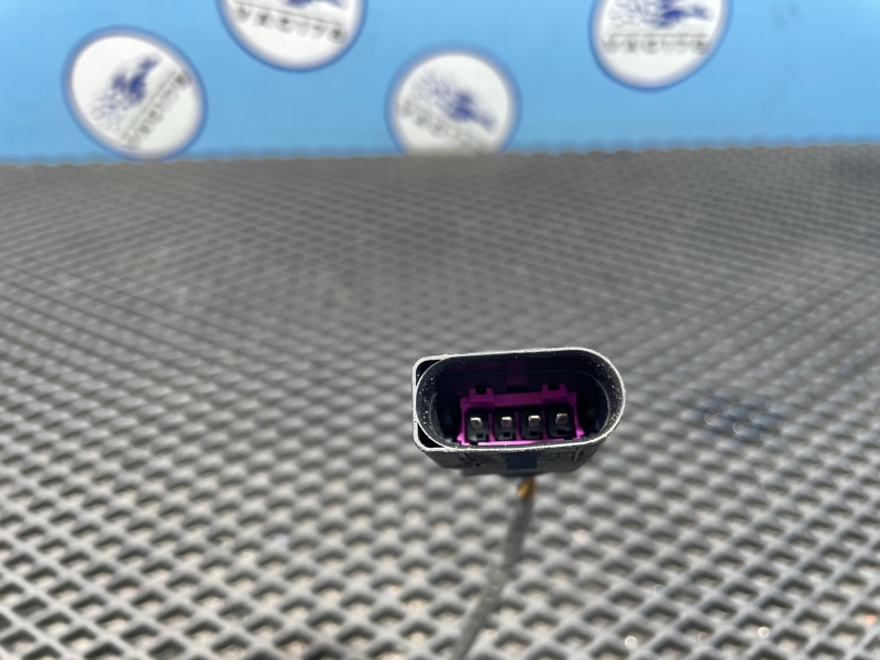 Замок капота, 1000 рублей, Санкт-Петербург