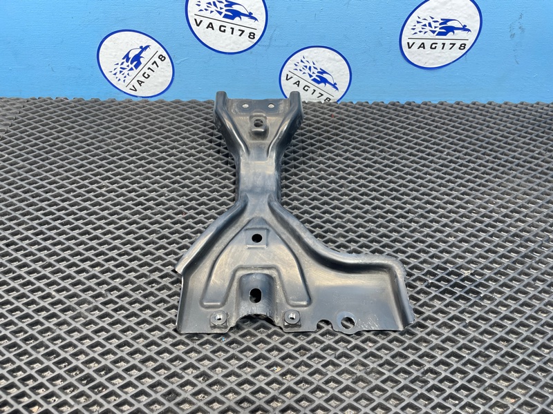 Кронштейн замка капота, 1500 рублей, Санкт-Петербург