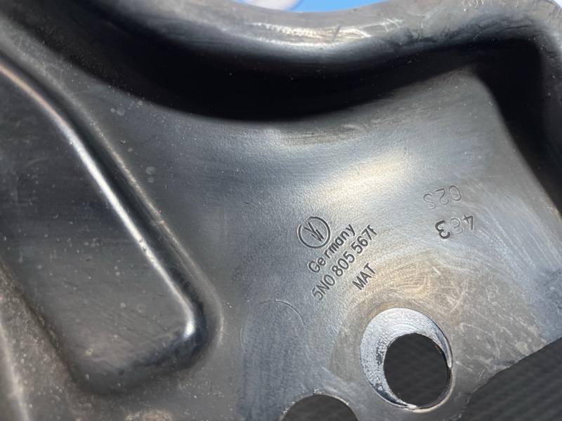 Кронштейн замка капота, 1500 рублей, Санкт-Петербург