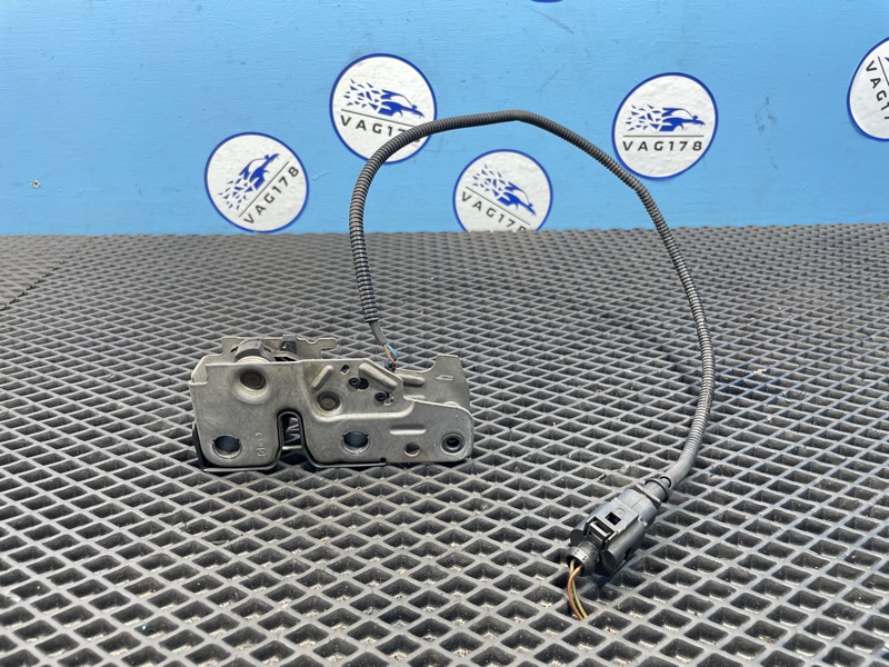 Замок капота, 1400 рублей, Санкт-Петербург