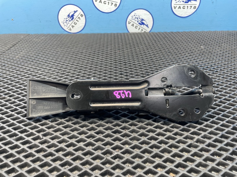 Крючок капота, 1200 рублей, Санкт-Петербург