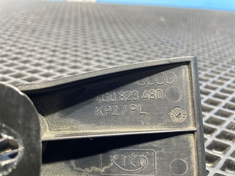 Крючок капота, 1200 рублей, Санкт-Петербург