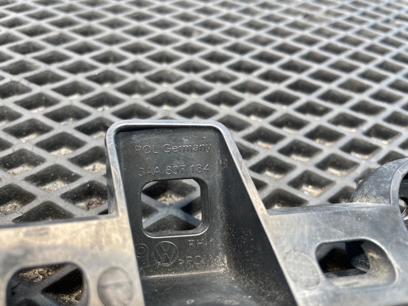 Направляющая бампера, 1000 рублей, Санкт-Петербург