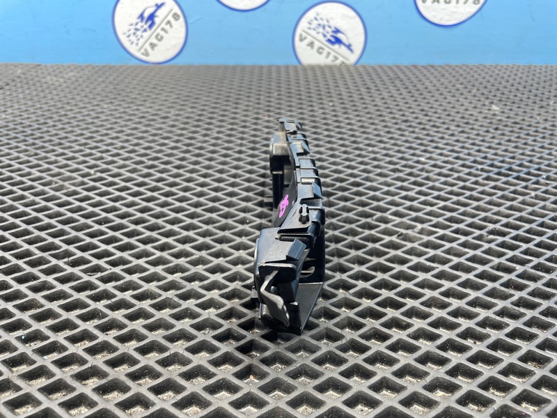 Направляющая бампера, 2000 рублей, Санкт-Петербург