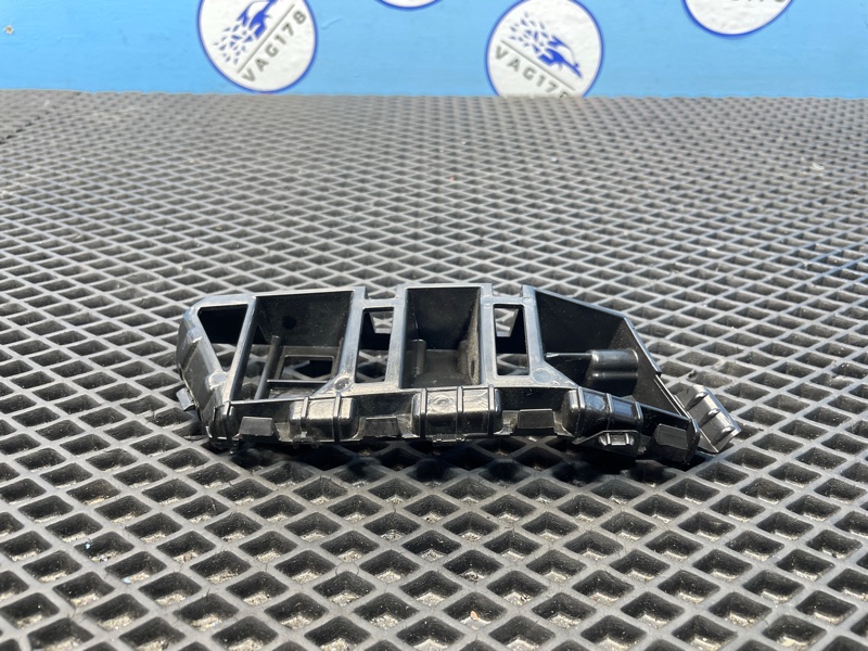 Направляющая бампера, 2000 рублей, Санкт-Петербург