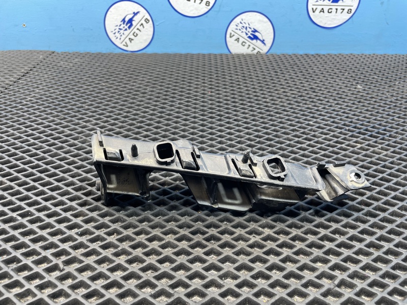 Направляющая бампера, 1200 рублей, Санкт-Петербург