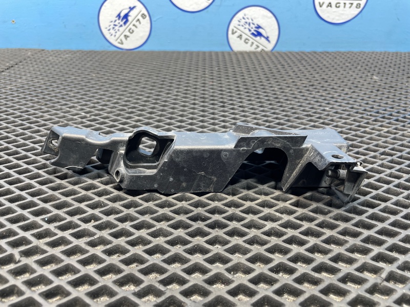 Направляющая бампера, 1200 рублей, Санкт-Петербург