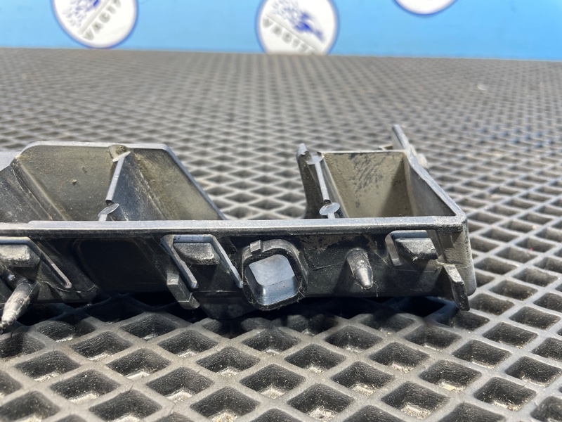 Направляющая бампера, 1200 рублей, Санкт-Петербург