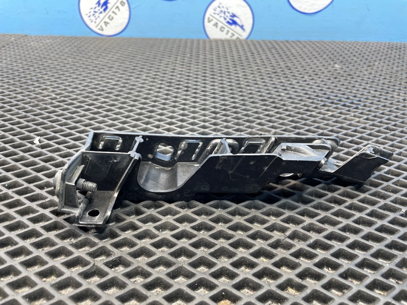 Направляющая бампера, 1200 рублей, Санкт-Петербург