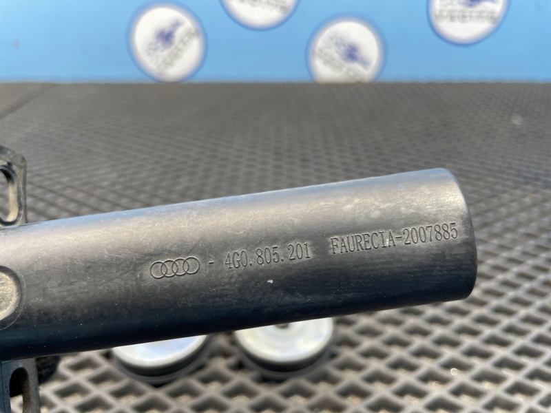 Кронштейн радиатора, 2000 рублей, Санкт-Петербург