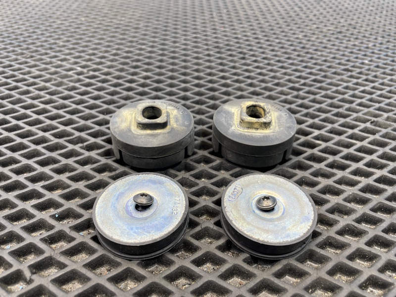 Кронштейн радиатора, 2000 рублей, Санкт-Петербург