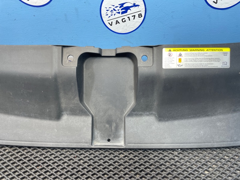 Кожух замка капота, 1500 рублей, Санкт-Петербург