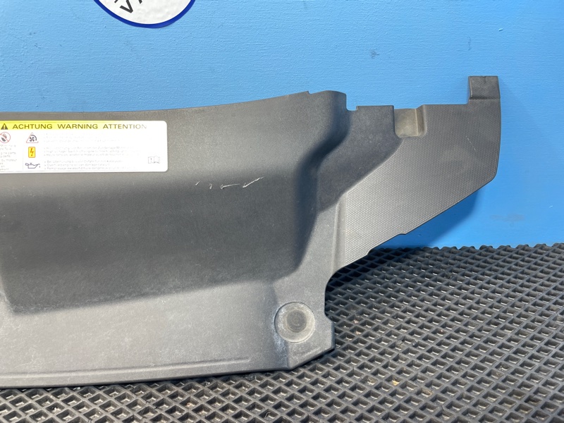 Кожух замка капота, 1500 рублей, Санкт-Петербург