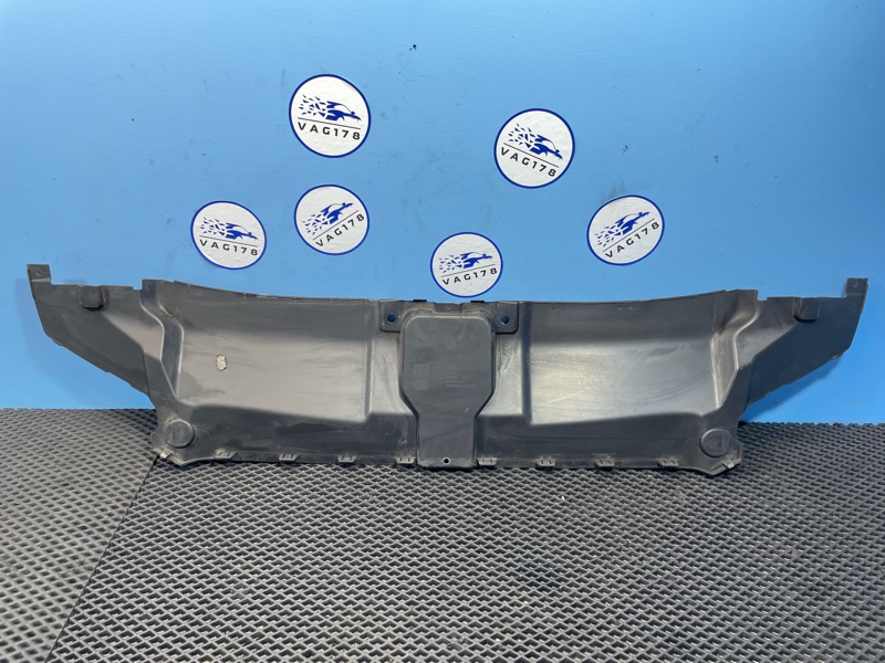 Кожух замка капота, 1500 рублей, Санкт-Петербург