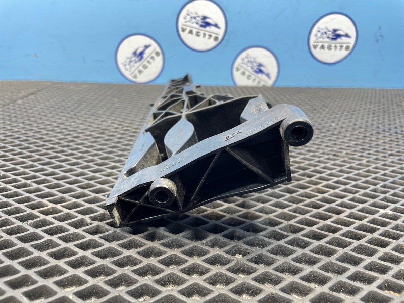 Кронштейн фар, 2200 рублей, Санкт-Петербург