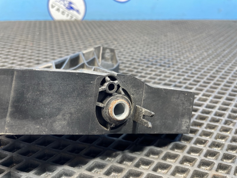 Кронштейн фар, 2200 рублей, Санкт-Петербург