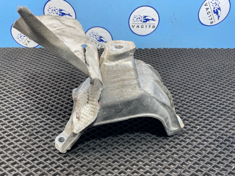 Кронштейн двигателя, 2000 рублей, Санкт-Петербург