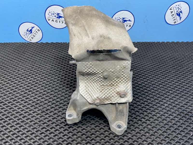 Кронштейн двигателя, 2000 рублей, Санкт-Петербург