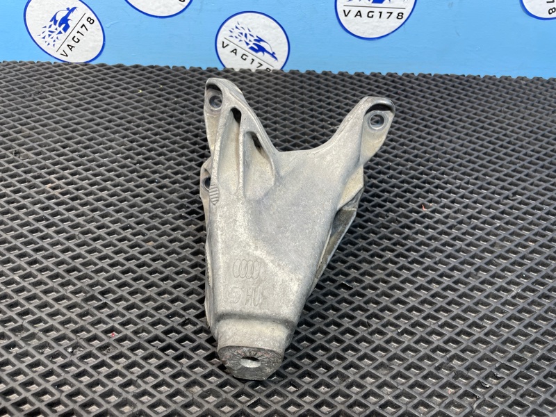 Кронштейн двигателя, 2000 рублей, Санкт-Петербург