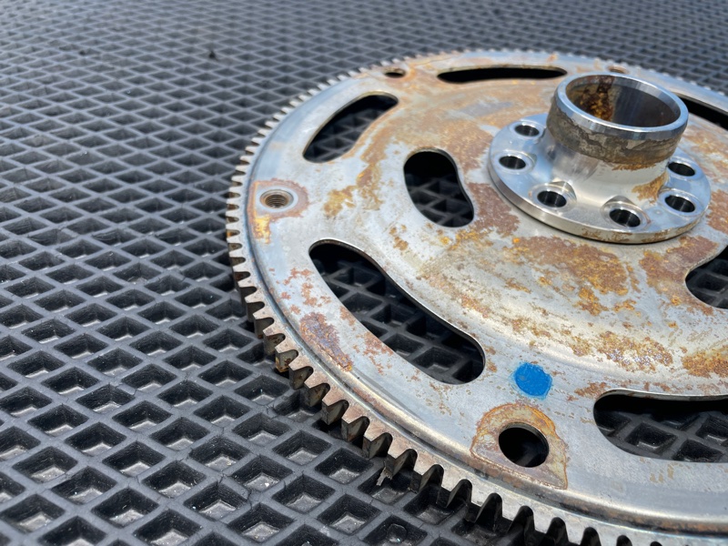 Маховик, 2000 рублей, Санкт-Петербург