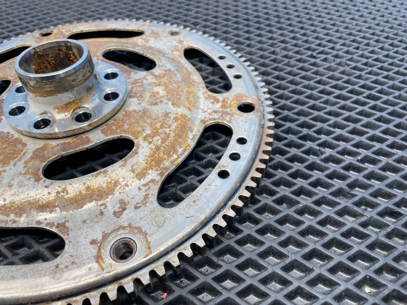 Маховик, 2000 рублей, Санкт-Петербург