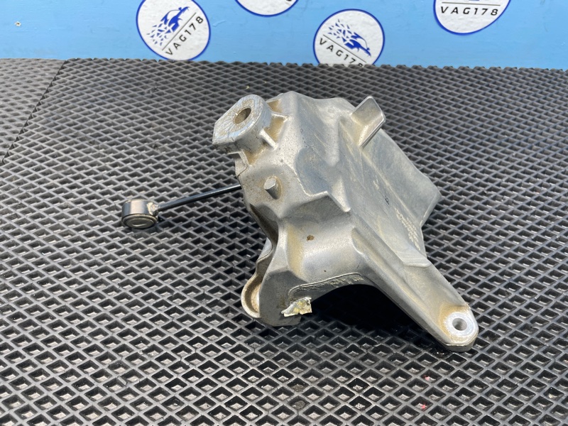 Кронштейн двигателя, 2000 рублей, Санкт-Петербург